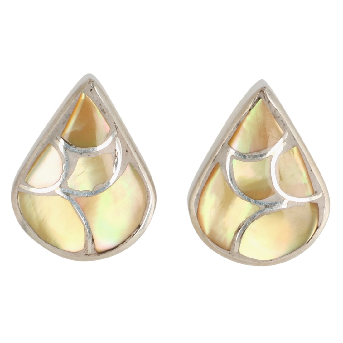 Karen Lalio Zuni Sterling Mother of Pearl Inlay Earrings: Karen Lalio Zuni Sterling Mother of Pearl Inlay Earrings / 2g