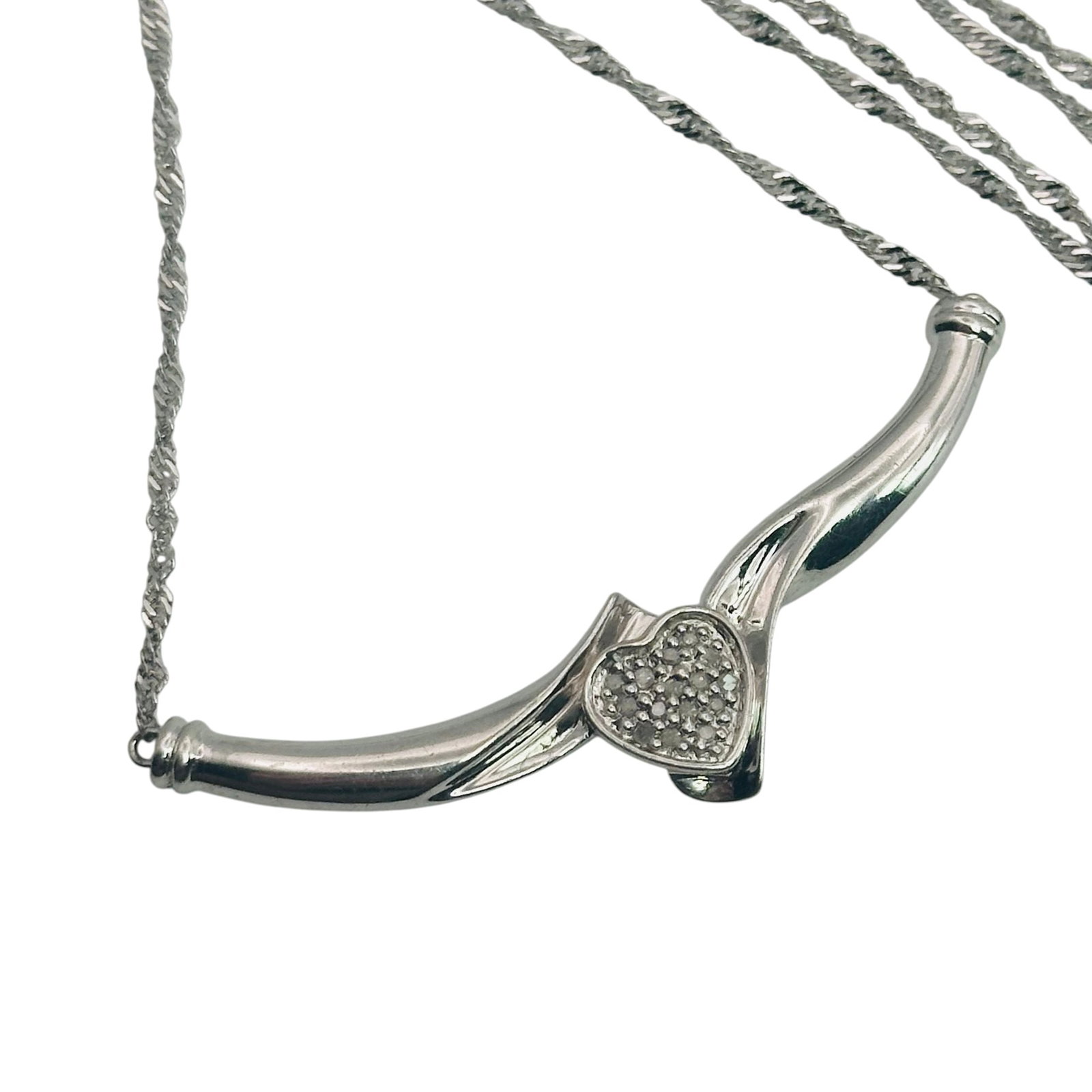 Sterling Diamond Heart Twisted Curb Chain Necklace: Sterling diamond heart twisted curb chain necklace 4.5g