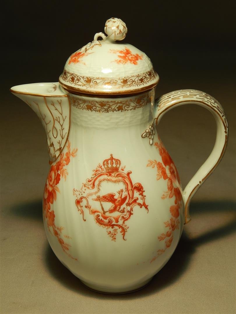 Royal Berlin Tea Pot: Royal Berlin tea pot from the dinner service in use by Kaiser Wihelm II. Tea pot made by the Royal Berlin Factory with the blue sceptre underglaze mark and KPM mark on underside (see photo). The tea p