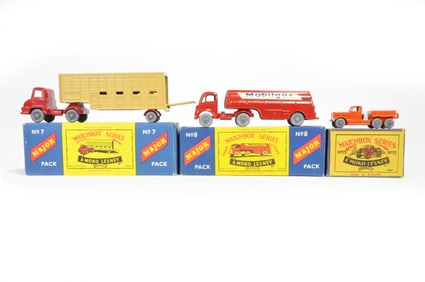 Matchbox MOKO Major Pack #7 Jennings Cattle Truck & # 8 Mobilgas Petrol Tanker/#15 Prime Mover Boxed