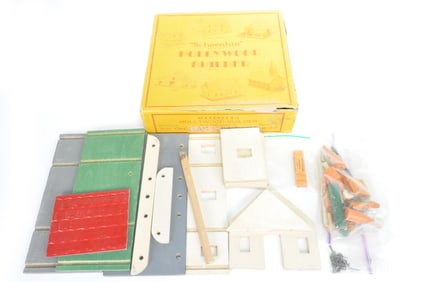 HollyWood Builder No 422 Gas Station Set with Box by Schoenhut