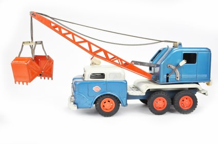 Gama Electric Light Blue Crane Tin Truck