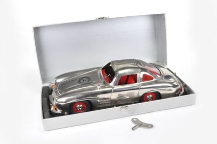 Marklin Chrome Mercedes-Benz 300 SL Scale Model in Collectors Box