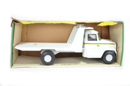ERTL No. 594 John Deere Dealer Tilt Bed Truck Boxed