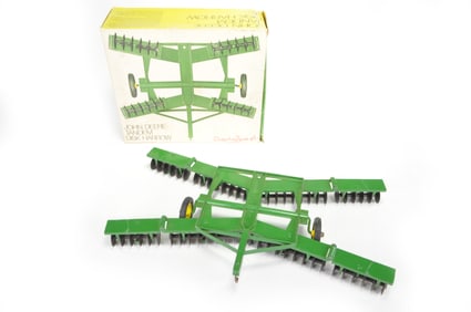 ERTL No. 556 John Deere Tandem Disk Harrow Boxed