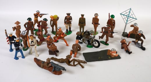 Lot of 25 Lead Soldiers Solid cast New and Recasts