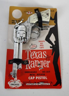 Vintage Leslie-Henery Texas Ranger Cap Gun MOC Unused Smokes