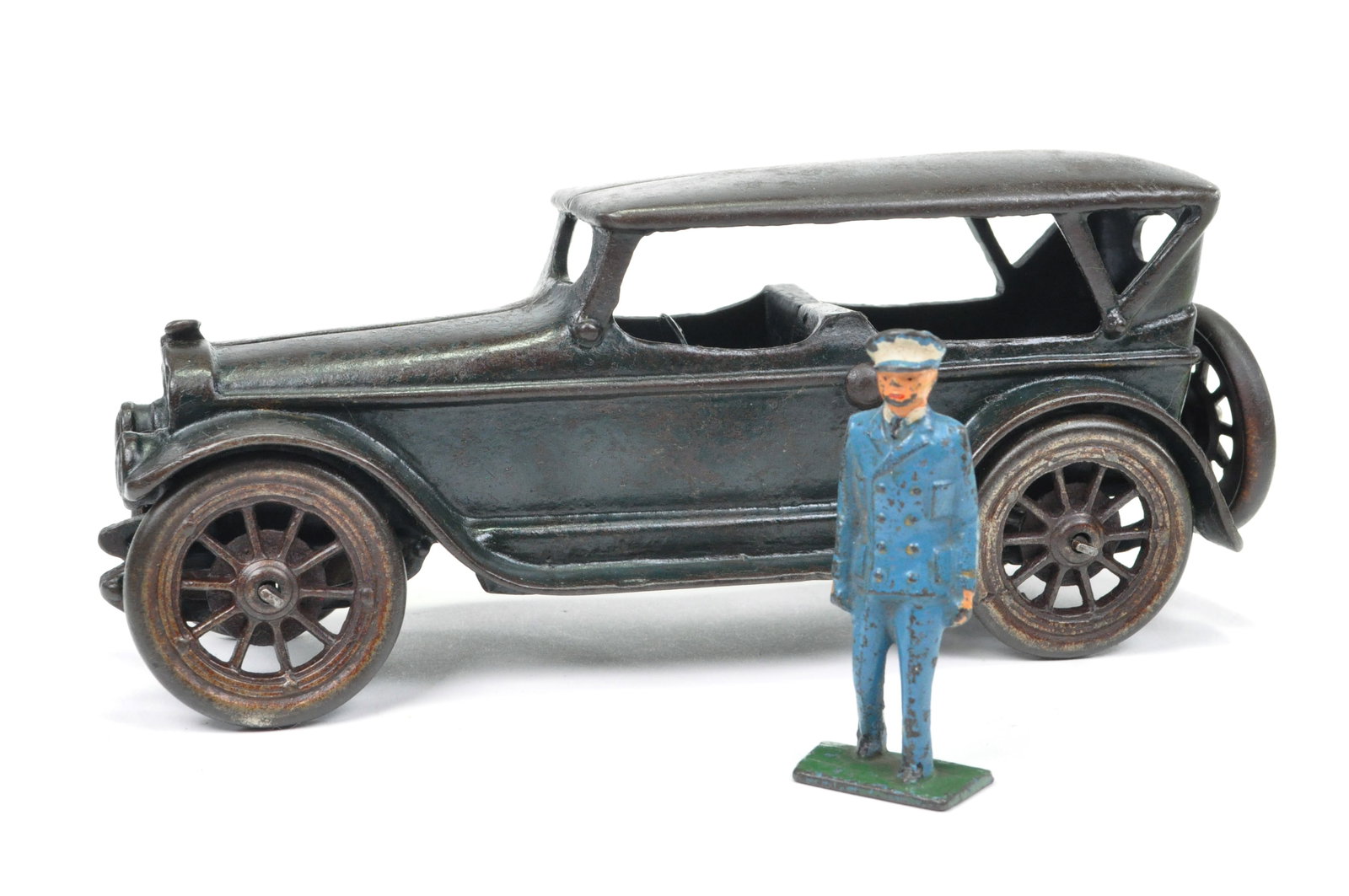AC Williams Large Open Touring Cast Iron Car (1 of 7)