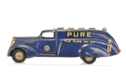 Pure Oil Metalcraft Streamline Steel Truck