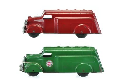 Wyandotte Tanker Trucks in Green and Red Steel