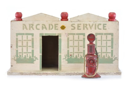 Arcade Service Station with Cast Iron Gas Pump