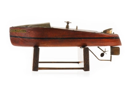 Liberty Playthings Miss America Mahogany Race Boat Windup