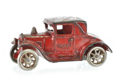 Glossy Fire Chief Model A by Arcade Toys