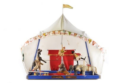 Large Schoenhut Circus Tent with Performers