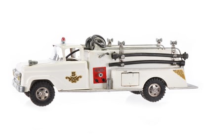 White Tonka #5 Suburban Pumper Engine Steel Toy