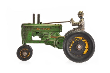 Arcade Cast Iron John Deere Tractor