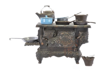 Kenton Toys Copper Flash Cast Iron Range with 4 Burners