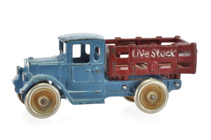 Kilgore Live Stock Stake Truck in Cast Iron