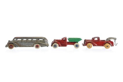 Hubley Streamline Bus and Arcade Dump and Tow Iron