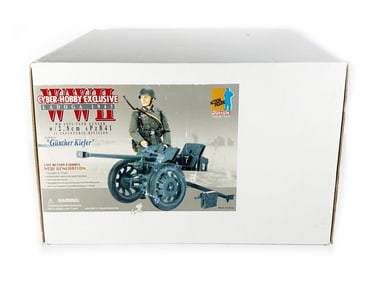1/6 Cyber Hobby World War II PzB41 Cannon and Figure