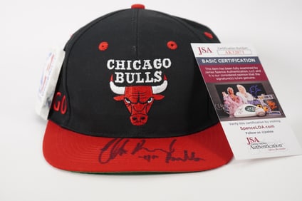 Elton Brand No. 42 AUTOGRAPHED cap Chicago Bulls w/COA