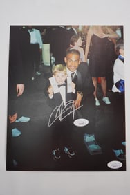 Grant Hill AUTOGRAPHED 8 x 10 Color Photo w/COA
