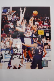 Allan Houston No. 20 AUTOGRAPHED 8 x 10 Color Photo New York Knicks w/COA