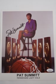 Pat Summitt AUTOGRAPHED 8.5 x 11 Color Photograph Tennessee Lady Vols w/COA