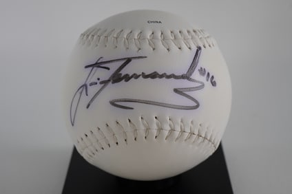 Lisa Fernandez No. 16 AUTOGRAPHED Softball w/COA