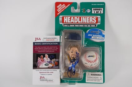 Jeff Bagwell No. 7 Houston Astros AUTOGRAPHED Action Figure w/COA