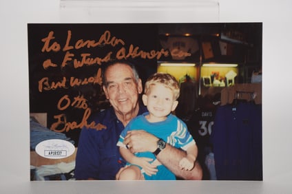 Otto Graham QB Cleveland Browns AUTOGRAPHED 4 x 6 Color Photo w/COA