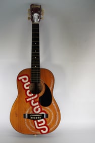 Sugarland, Music Duo AUTOGRAPHED Custom Guitar Signed by Multiple Members