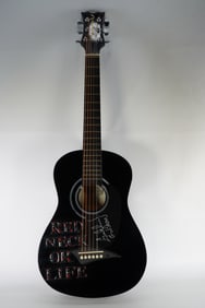 Gretchen Wilson, Singer AUTOGRAPHED Custom Guitar Signed by Gretchen Wilson