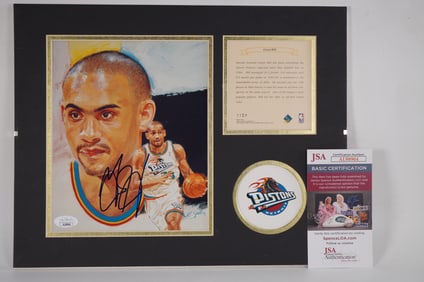 Grant Hill No. 33 Autographed Matted Color Print Plaque Detroit Pistons w/COA