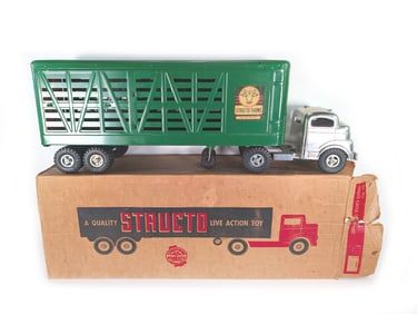 1960's Pressed Steel Structo Deluxe Cattle Transport Tractor Trailer Boxed