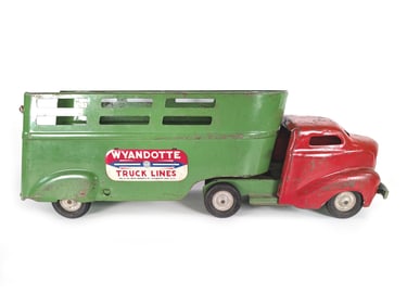 1950's Pressed Steel Wyandotte Truck Lines Cattle Hauler Tractor Trailer & Cab