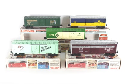 Lionel Box Cars 6-9428 6-9402 6-9401 6-9404 6-9426 Boxed