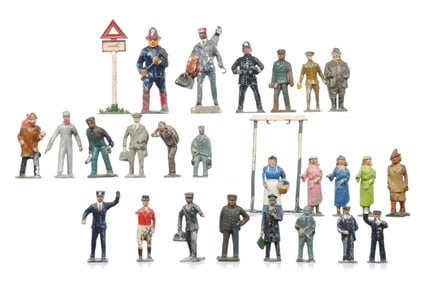 27 Lead Toy Figures by Various Makers: Lincoln Logs, John Hill Co., Barclay