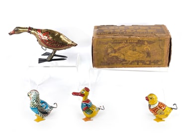 Tin Windup Bird Lot of 4 with Golden Goose in Box