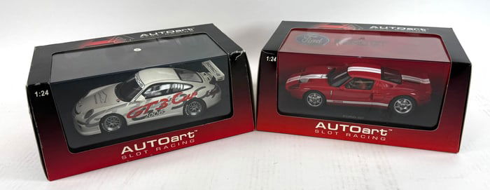 2 Autoart Slot Cars, Ford GT, Porsche 911 (997) GT3 Cup