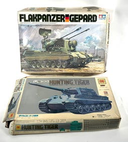 2 RC Flakpanzer Gerpard Tank 1/16 Scale/Jagdpanzer VI Hunting Tiger 1/35 Scale