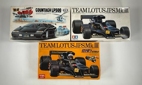 3 Model Car Kits Countach LP500, Lotus JPS MKIII, Lotus JPS