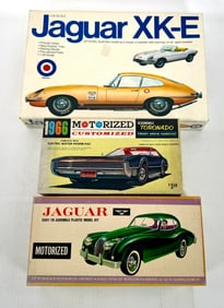 3 Model Car Kits Jaguar XK-E, Oldsmobile, Jaguar MIB