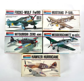 5 Models Hawker Hurricane/Mitsubishi Zero A6M/Messerschmitt Me 109E/Mustang P-51B/Focke Wulf
