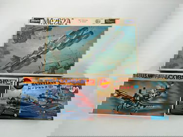 3 Model Plane Kits Dive Bomber Dauntless/Corsair F4U-4/Messerschmitt Me 262A