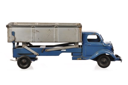 1930s Kingsbury Windup Pressed Steel Dump Truck