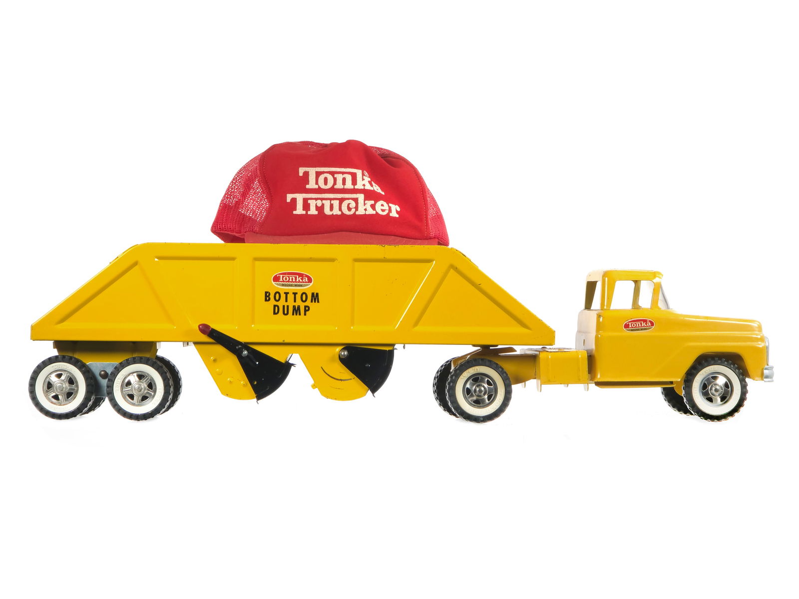 Tonka Pressed Steel Yellow Bottom Dump Truck (1 of 6)