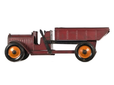 1924 No. 404 Structo Pressed Steel Open Cab Dump Truck