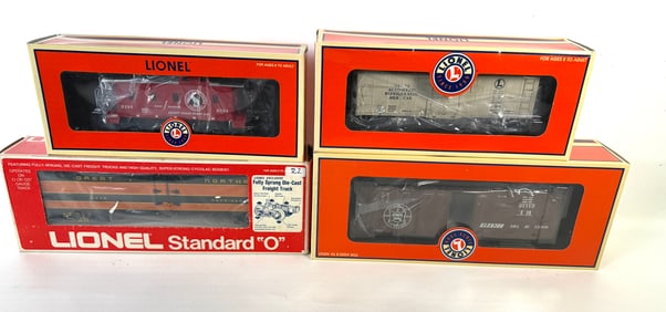 4 Lionel Freight Cars