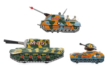 (3) Yoneya, Cragstan, Plaything Tin Military Tanks Japanese Tin